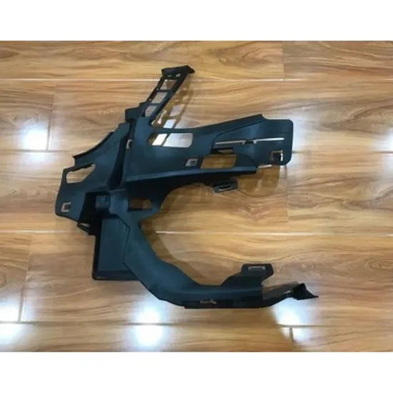 Suport Bara fata MERCEDES S-CLASS W222 2013->2020 Suport Bara fata plastic (AMG-LINE) STANGA Perioada 2017 2018 2019 2020