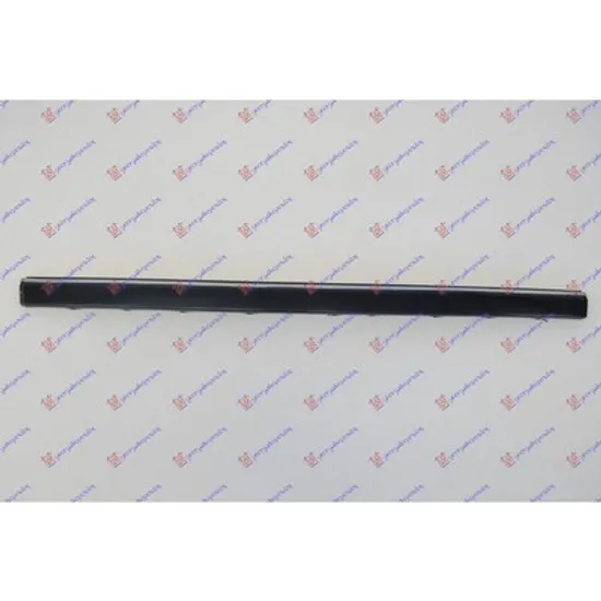 Bandou Bara spate MERCEDES C-CLASS W203 2000->2007 Bandou bara spate central ELEGANCE Perioada 2000 2001 2002 2003 2004 2005 2006 2007