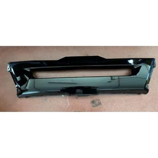 Grila Bara MITSUBISHI ECLIPSE CROSS 2018-> Grila bara fata acoperire superior (neted negru) Perioada 2018 2019 2020 2021 2022