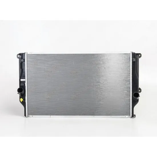 Radiator Motor TOYOTA RAV 4 III 2005->2014 Radiator apa motor 2.2 D pentru 4 usi diesel +/- A/C manuala (668x409) (VALEO) Perioada 2010 2011 2012