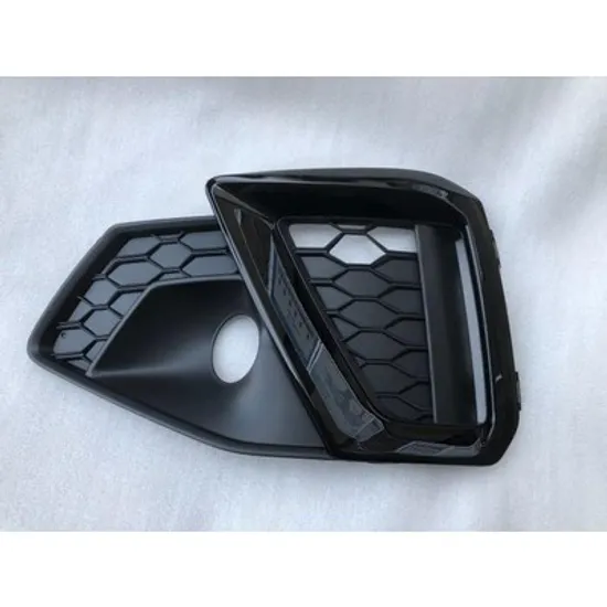 Grila Bara AUDI A4 B9 2015-> Grila bara fata (cu bandou negru neted) (S-LINE) STANGA Perioada 2019 2020 2021 2022 2023 2024