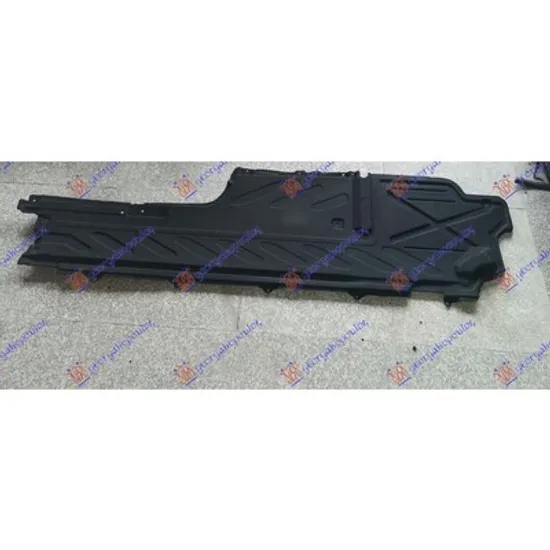 Scut Motor MERCEDES GLC X253 2015-> Scut inferior PLASTIC dreapta Perioada 2015 2016 2017 2018 2019