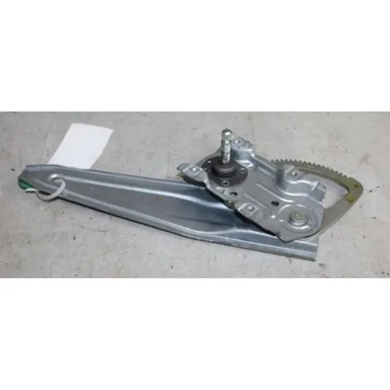 Macara Usa TOYOTA YARIS 2013->2020 Macara usa spate manuala (FRANCE) DREAPTA Perioada 2013 2014 2015 2016 2017 2018 2019 2020
