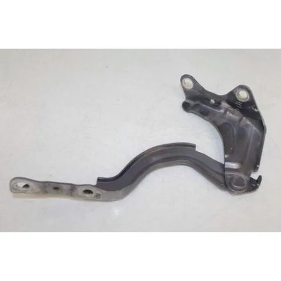 Balama Capota fata HYUNDAI i30 2012->2017 Balama capota (O) STANGA Perioada 2013 2014 2015 2016 2017