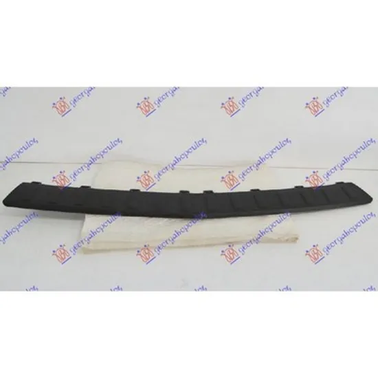 Bandou Bara spate MERCEDES GLK-CLASS X204 2008->2015 Bandou bara spate (treapta) MAT-negru 2008->2012 Perioada 2008 2009 2010 2011 2012 2013