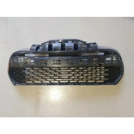 Grila Bara KIA RIO 4 2017-> Grila bara fata central (cu bandou detasabil) Perioada 2017 2018 2019 2020
