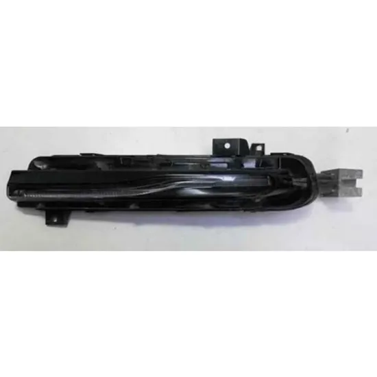 Lampa Fata VOLVO V40 2012-> Lampa Daylight LED (E) STANGA Perioada 2012 2013 2014 2015 2016 2017