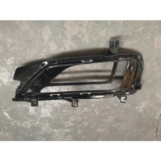 Grila Bara HYUNDAI TUCSON 3 2015->2020 Grila bara fata (cu gaura Proiector si Daylight LED) STANGA Perioada 2018 2019 2020