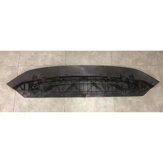 Scut Bara AUDI A5 F53, F5P 2016-> Deflector Bara fata plastic Perioada 2016 2017 2018 2019
