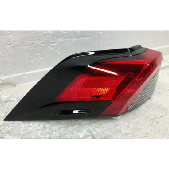 Stop Spate TOYOTA RAV 4 V 2018-> Lampa stop spate exterior cu LED STANGA Perioada 2018 2019 2020 2021 2022 2023