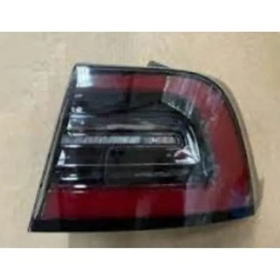 Stop Spate TESLA MODEL Y 2019-> Lampa stop spate exterior LED (E) DREAPTA Perioada 2020 2021 2022 2023 2024