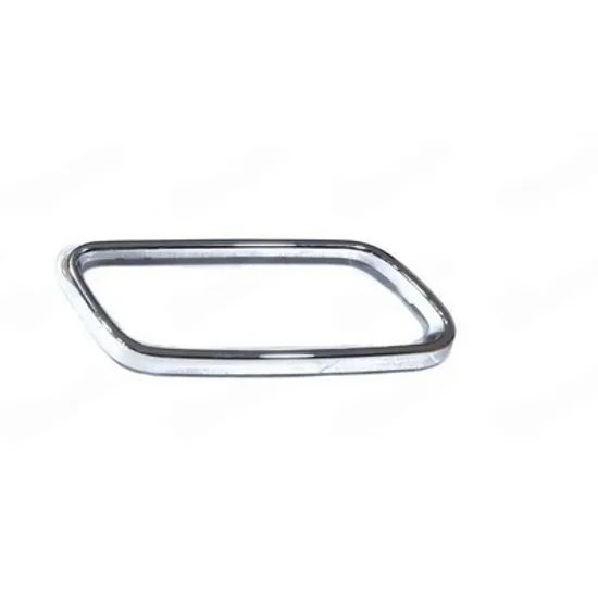 Bandou spate MERCEDES C-CLASS W206 2022-> Ornament spate Bandou esapament cromat (AMG-LINE) DREAPTA Perioada 2022 2023 2024 2025
