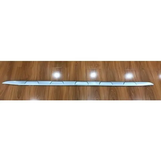 Ornament Prag MERCEDES GLA-CLASS X156 2013-> Bandou prag usa plastic cromat STANGA Perioada 2017 2018 2019 2020