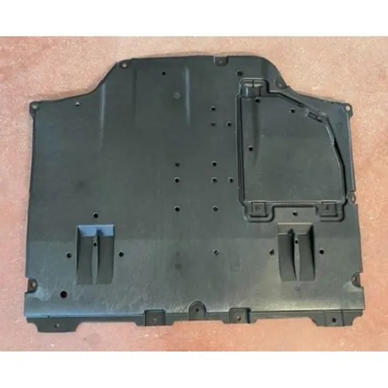 Capac Motor TOYOTA PRIUS 3 2008->2020 Capac motor plastic spate Perioada 2019 2020 2021 2022 2023