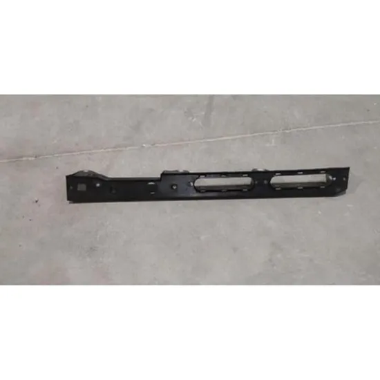 Suport Aripa fata LAND ROVER RANGE ROVER SPORT 2 2013->2021 Suport Aripa fata superioara plastic DREAPTA Perioada 2018 2019 2020 2021 2022