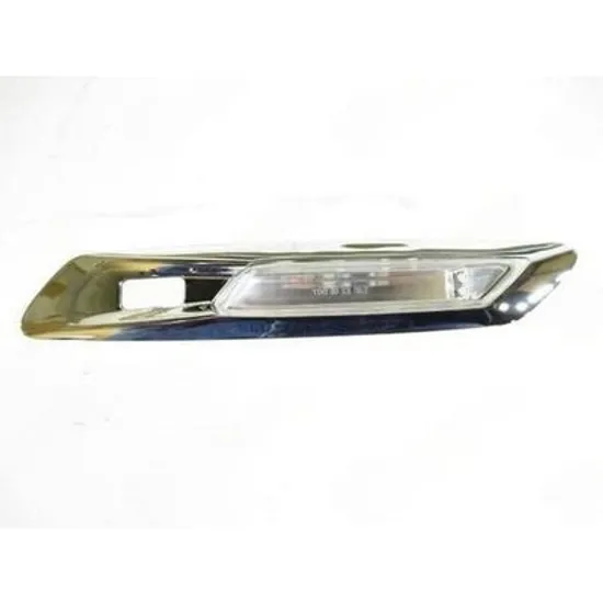 Semnalizator BMW 5 F10 2009->2016 Semnal LED (cu senzor parcare) (E) DREAPTA Perioada 2013 2014 2015 2016