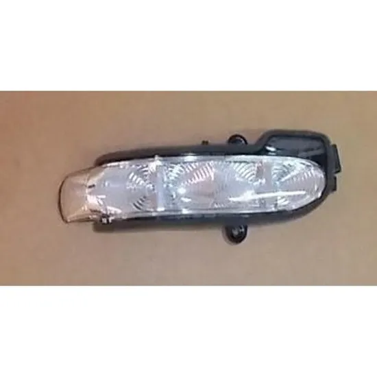 Semnal oglinda MERCEDES C-CLASS Coupe Sport CL203 2001->2008 Semnal Oglinda exterioara 2003- STANGA Perioada 2001 2002 2003 2004 2005 2006 2007 2008