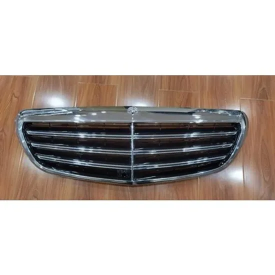 Grila Radiator MERCEDES E-CLASS W213 2016-> Grila radiator completa (EXCLUSIVE) cu camera Perioada 2016 2017 2018 2019 2020