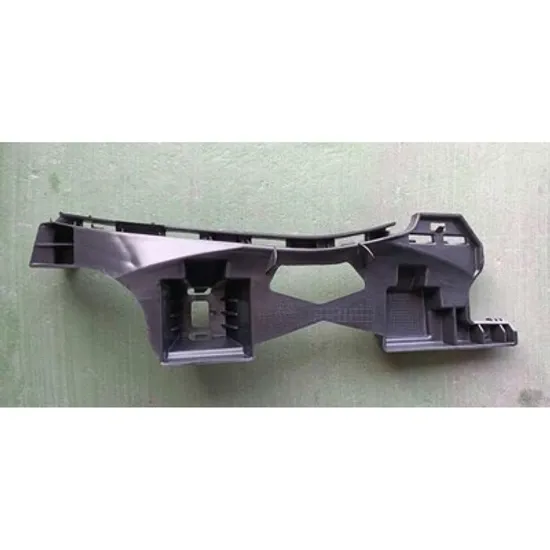 Suport Bara spate MERCEDES E-CLASS W213 2016-> Suport Bara spate inferioara plastic STANGA Perioada 2020 2021 2022 2023