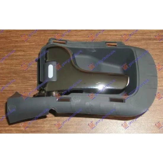 Maner Usa MERCEDES V-CLASS 638 1996->2003 Maner usa fata interior cromat stanga Perioada 1996 1997 1998 1999 2000 2001 2002 2003
