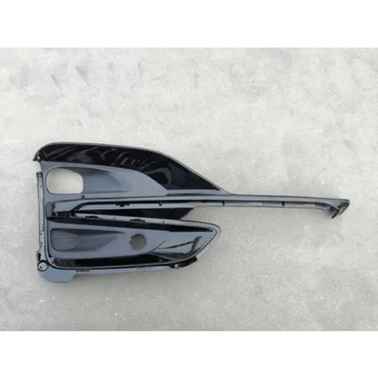 Grila Bara FORD KUGA 3 2019-> Grila bara fata (ST-LINE) DREAPTA Perioada 2019 2020 2021 2022 2023 2024