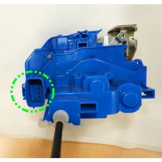 Broasca usa FIAT 500L 2012-> Broasca usa spate inchidere centralizata (5pini) (5pini) STANGA Perioada 2017 2018 2019 2020 2021 2022 2023