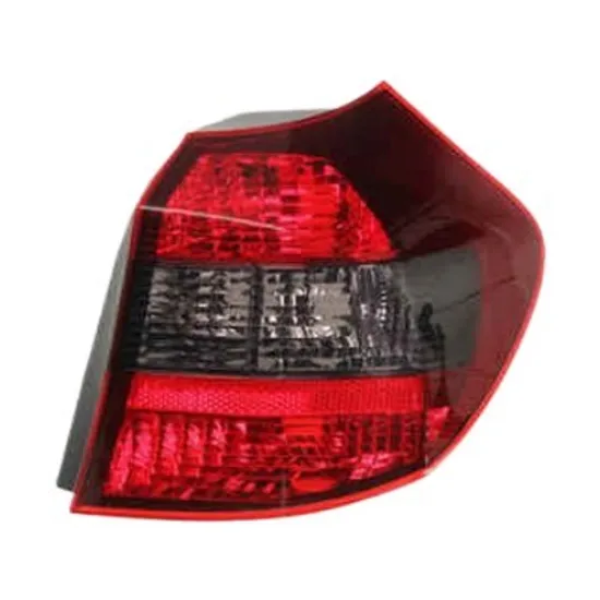 Lampa stop spate dreapta BMW 1 E81 2006->2011, 1 E87 2004->2011 perioada 2004 2005 2006 2007 2008 2009 2010 2011 de la an de fabricatie 04/2007, semnal fumuriu,