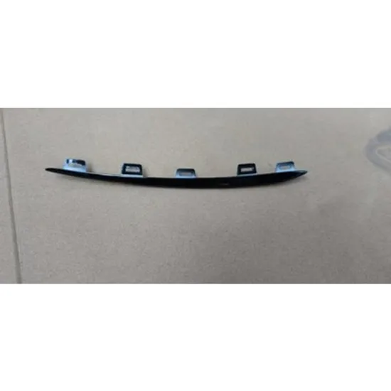 Ornament Grila MERCEDES GLE Coupe C167 2019-> Bandou Grila bara fata inferioara negru neted (AMG-LINE) STANGA Perioada 2019 2020 2021 2022 2023 2024