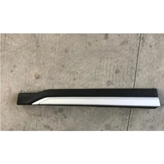 Bandou Usa SUBARU FORESTER SK 2018-> Bandou usa fata cu bandou argintiu STANGA Perioada 2019 2020 2021 2022