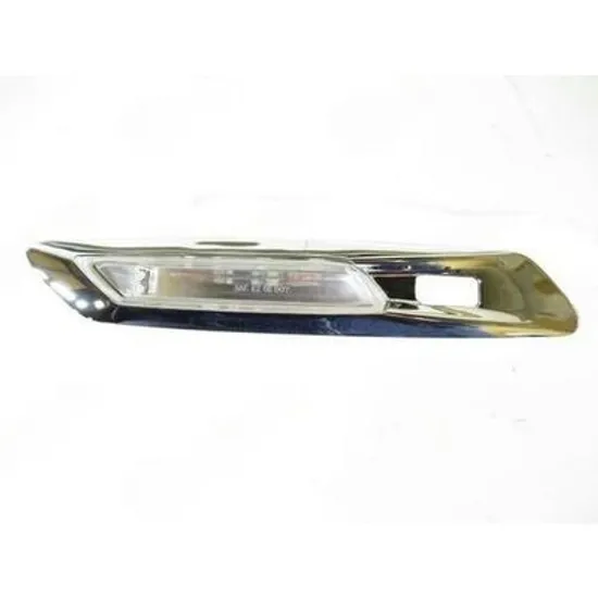 Semnalizator BMW 5 F10 2009->2016 Semnal LED (cu senzor parcare) (E) STANGA Perioada 2013 2014 2015 2016