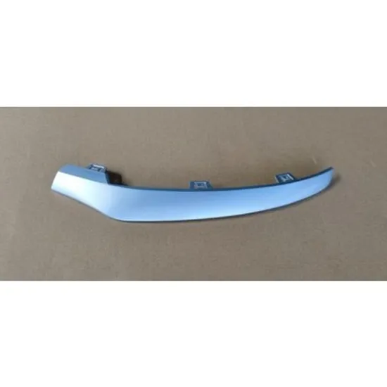 Spoiler Bara fata MERCEDES GLC X253 2015-> Spoiler Bara fata lateral bandou superior argintiu (GLC 43 AMG) STANGA Perioada 2015 2016 2017 2018 2019 2020