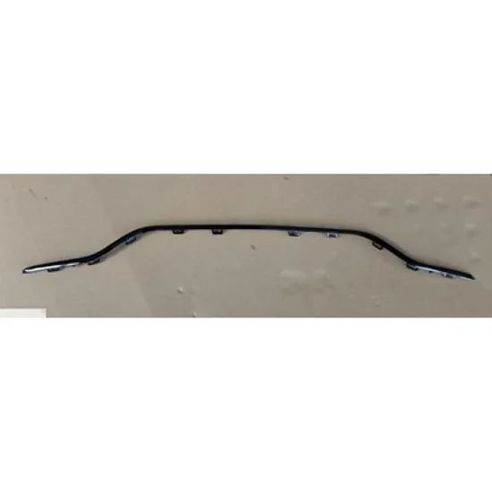 Bandou Bara spate MERCEDES A-CLASS W177 2018-> Bandou bara spate negru neted (AMG-LINE) Perioada 2018 2019 2020 2021 2022 2023 2024