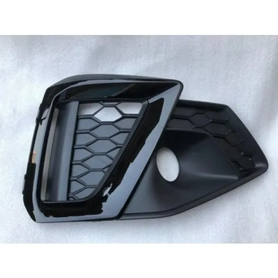 Grila Bara AUDI A4 B9 2015-> Grila bara fata (cu bandou negru neted) (S-LINE) DREAPTA Perioada 2019 2020 2021 2022 2023 2024