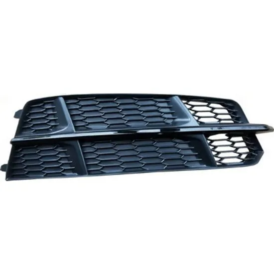Grila Bara AUDI A6 C7 2010->2018 Grila bara fata (fara gaura Proiector) cu bandou negru neted (S-LINE) DREAPTA Perioada 2014 2015 2016 2017 2018