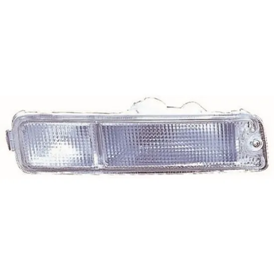 Lampa Fata MITSUBISHI L200 1996->2007 Lampa fata alb dreapta Perioada 1996 1997 1998 1999 2000 2001 2002 2003 2004 2005 2006