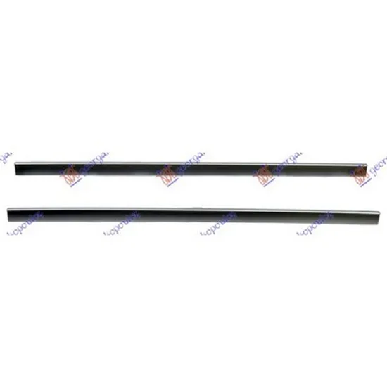 Ornament Grila AUDI Q7 2015-> Bandou grila inferior (2 PCS) cromat Perioada 2015 2016 2017 2018 2019