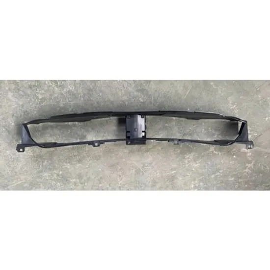 Admisie Aer BMW X3 G01 2017-> Admisie aer fata inferioara interioara plastic Perioada 2017 2018 2019 2020 2021