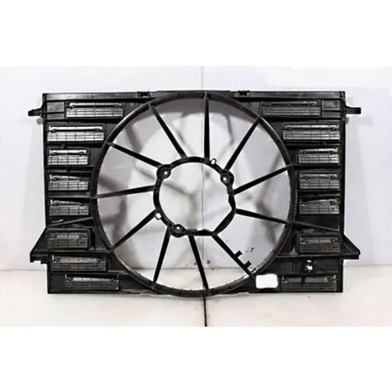 Carcasa Ventilator AUDI Q8 E-TRON Sportback 2022-> Carcasa ventilator (simplu) benzina diesel Perioada 2022 2023 2024 2025