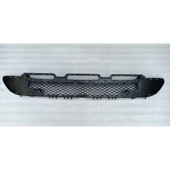 Grila Bara MERCEDES GLA-CLASS X156 2013-> Grila bara fata (cu senzori parcare) Perioada 2017 2018 2019 2020