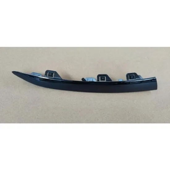 Bandou Bara fata MERCEDES GLC X253 2015-> Bandou Spoiler Bara fata negru neted (AMG-LINE) STANGA Perioada 2020 2021 2022 2023