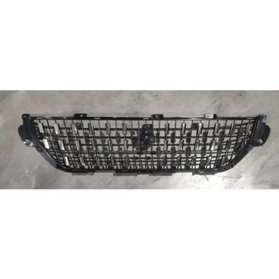 Grila Radiator PEUGEOT 2008 1 2015->2020 Grila radiator neagra cu ornament cromat Perioada 2016 2017 2018 2019