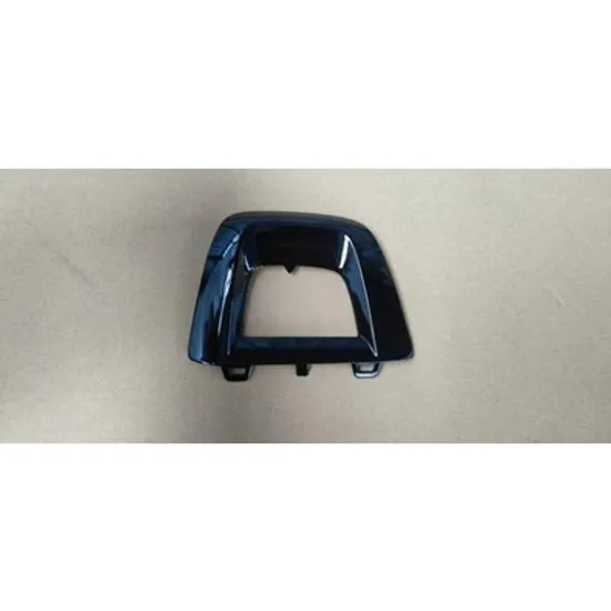 Bandou fata MERCEDES GLC X253 2015-> Rama interioara Spoiler Bara fata negru neted (AMG-LINE) STANGA Perioada 2015 2016 2017 2018 2019 2020