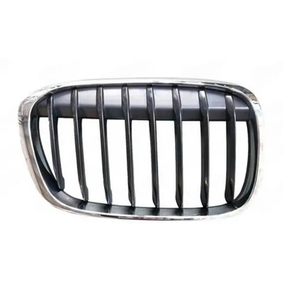 Grila fata BMW X1 F48 2014-> Grila laterala (cromat/negru) (SPORT LINE/M-SPORT) DREAPTA Perioada 2015 2016 2017 2018 2019