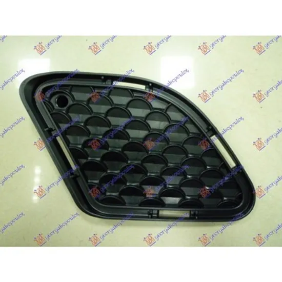 Grila Bara MERCEDES C-CLASS W204 2007->2014 Grila bara fata laterala C63 AMG stanga 2007->2011 Perioada 2007 2008 2009 2010 2011