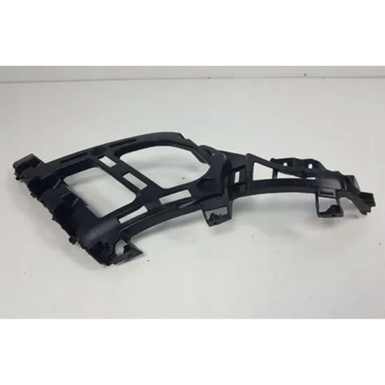 Suport Bara spate PEUGEOT 3008 SUV 2022-> Suport Bara spate lateral inferioara plastic STANGA Perioada 2022 2023 2024 2025